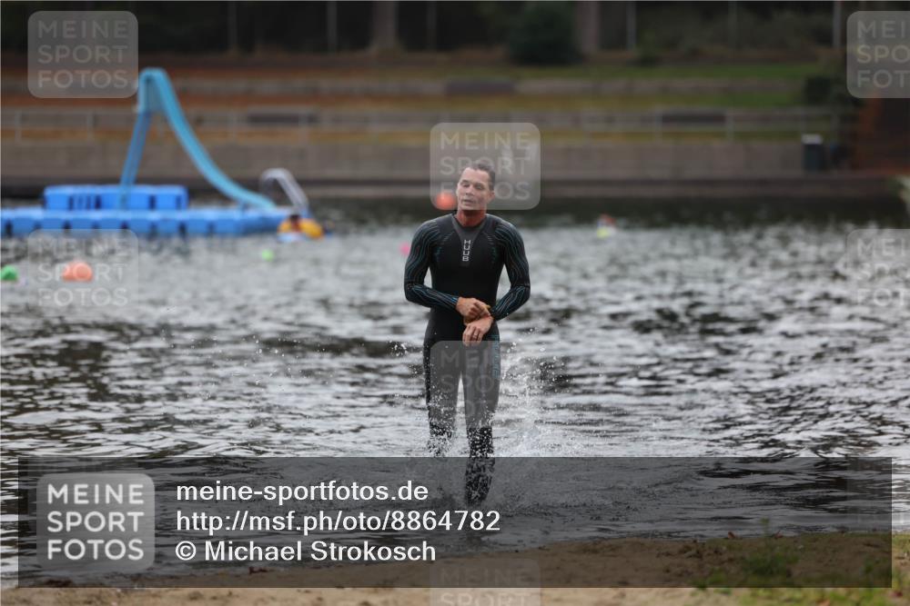 14.09.2025 - Stadtparktriathlon Michael Strokosch http://msf.ph/oto/8864782 14.09.2025 08:57:11 Schwimmen 338 meine-sportfotos.de