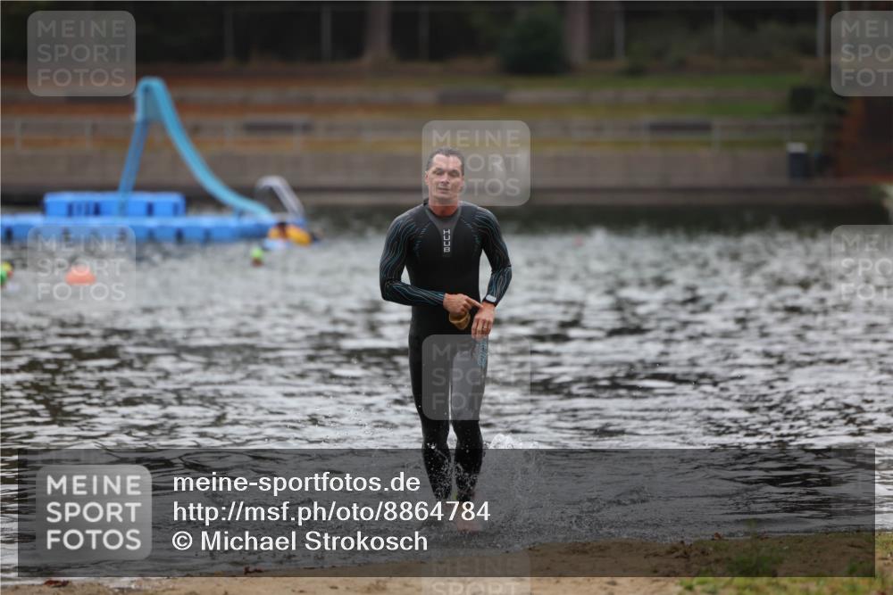 14.09.2025 - Stadtparktriathlon Michael Strokosch http://msf.ph/oto/8864784 14.09.2025 08:57:12 Schwimmen 338 meine-sportfotos.de