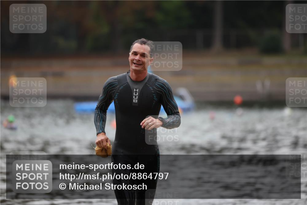 14.09.2025 - Stadtparktriathlon Michael Strokosch http://msf.ph/oto/8864797 14.09.2025 08:57:17 Schwimmen 338 meine-sportfotos.de