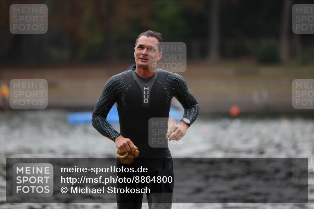 14.09.2025 - Stadtparktriathlon Michael Strokosch http://msf.ph/oto/8864800 14.09.2025 08:57:17 Schwimmen 338 meine-sportfotos.de