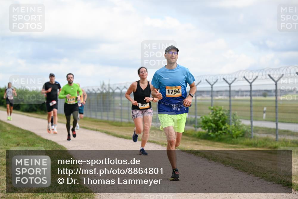 14.09.2025 - Airport Race Dr. Thomas Lammeyer http://msf.ph/oto/8864801 14.09.2025 12:04:59 Laufen 500, 1794 meine-sportfotos.de