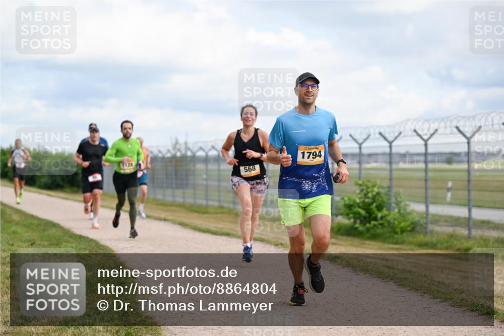 14.09.2025 - Airport Race Dr. Thomas Lammeyer http://msf.ph/oto/8864804 14.09.2025 12:04:59 Laufen 568, 1794 meine-sportfotos.de
