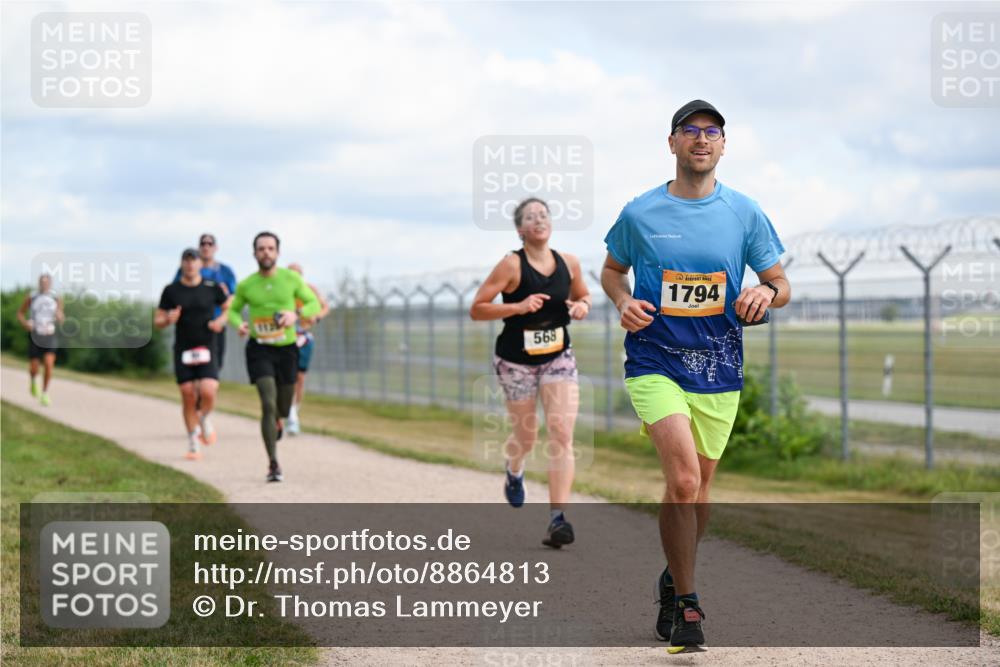 14.09.2025 - Airport Race Dr. Thomas Lammeyer http://msf.ph/oto/8864813 14.09.2025 12:04:59 Laufen 568, 1794 meine-sportfotos.de