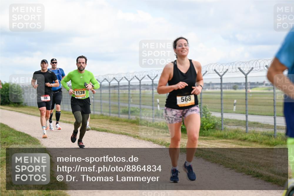 14.09.2025 - Airport Race Dr. Thomas Lammeyer http://msf.ph/oto/8864834 14.09.2025 12:05:01 Laufen 66, 1128, 1128, 568 meine-sportfotos.de
