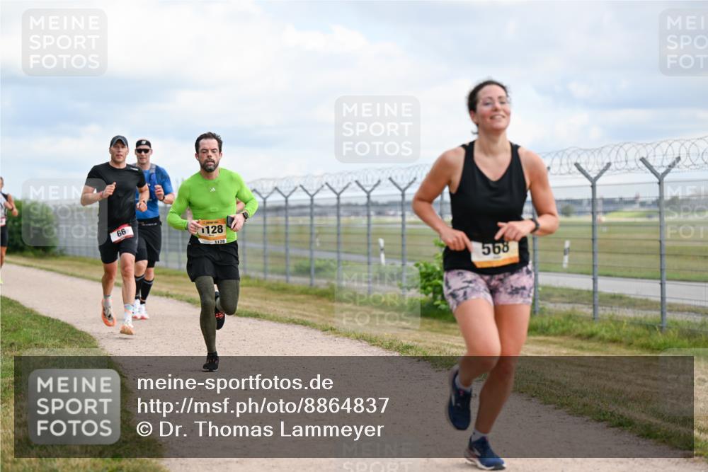 14.09.2025 - Airport Race Dr. Thomas Lammeyer http://msf.ph/oto/8864837 14.09.2025 12:05:01 Laufen 66, 128, 1128, 568 meine-sportfotos.de