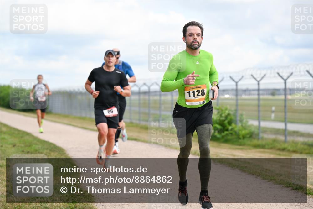 14.09.2025 - Airport Race Dr. Thomas Lammeyer http://msf.ph/oto/8864862 14.09.2025 12:05:02 Laufen 66, 1128, 1128 meine-sportfotos.de