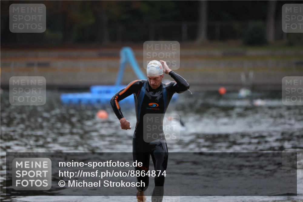 14.09.2025 - Stadtparktriathlon Michael Strokosch http://msf.ph/oto/8864874 14.09.2025 08:59:25 Schwimmen 413 meine-sportfotos.de