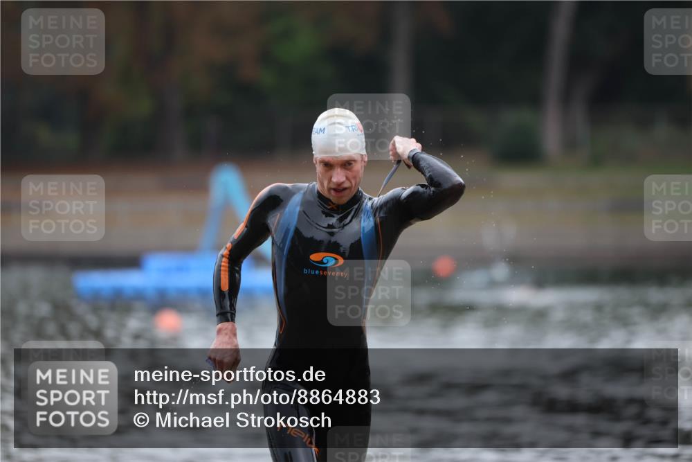 14.09.2025 - Stadtparktriathlon Michael Strokosch http://msf.ph/oto/8864883 14.09.2025 08:59:26 Schwimmen 413 meine-sportfotos.de