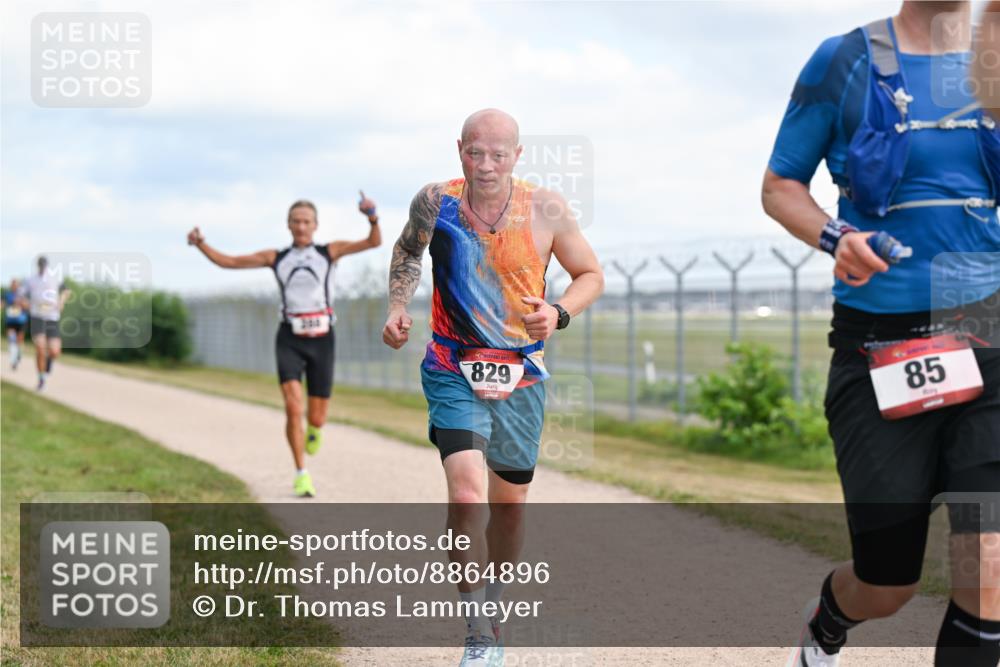 14.09.2025 - Airport Race Dr. Thomas Lammeyer http://msf.ph/oto/8864896 14.09.2025 12:05:05 Laufen 829, 85 meine-sportfotos.de