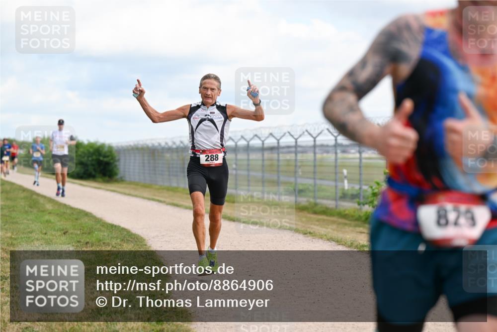 14.09.2025 - Airport Race Dr. Thomas Lammeyer http://msf.ph/oto/8864906 14.09.2025 12:05:06 Laufen 288, 829 meine-sportfotos.de