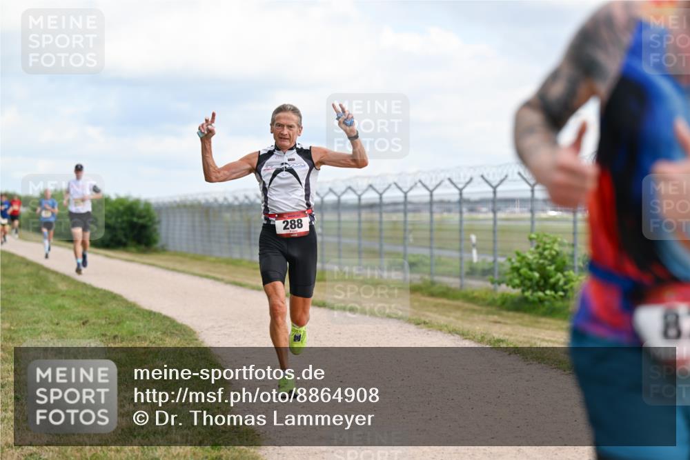 14.09.2025 - Airport Race Dr. Thomas Lammeyer http://msf.ph/oto/8864908 14.09.2025 12:05:07 Laufen 288 meine-sportfotos.de