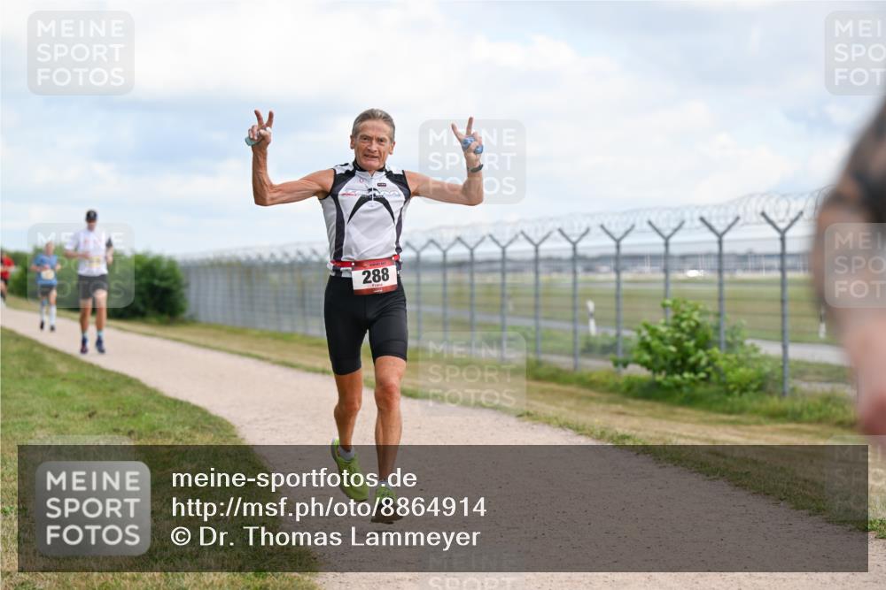 14.09.2025 - Airport Race Dr. Thomas Lammeyer http://msf.ph/oto/8864914 14.09.2025 12:05:07 Laufen 288 meine-sportfotos.de