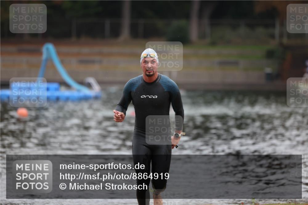 14.09.2025 - Stadtparktriathlon Michael Strokosch http://msf.ph/oto/8864919 14.09.2025 08:59:43 Schwimmen 414 meine-sportfotos.de