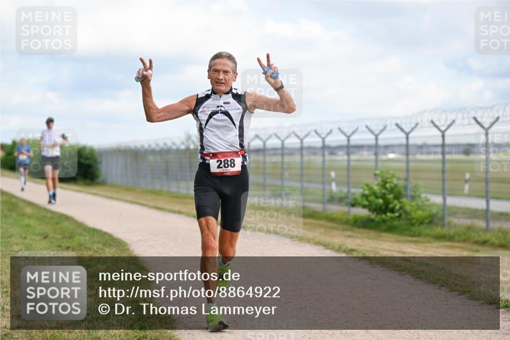 14.09.2025 - Airport Race Dr. Thomas Lammeyer http://msf.ph/oto/8864922 14.09.2025 12:05:07 Laufen 288 meine-sportfotos.de