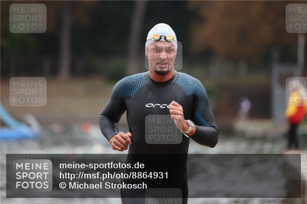 14.09.2025 - Stadtparktriathlon Michael Strokosch http://msf.ph/oto/8864931 14.09.2025 08:59:45 Schwimmen 414 meine-sportfotos.de