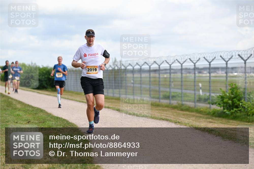14.09.2025 - Airport Race Dr. Thomas Lammeyer http://msf.ph/oto/8864933 14.09.2025 12:05:12 Laufen 320, 2019 meine-sportfotos.de