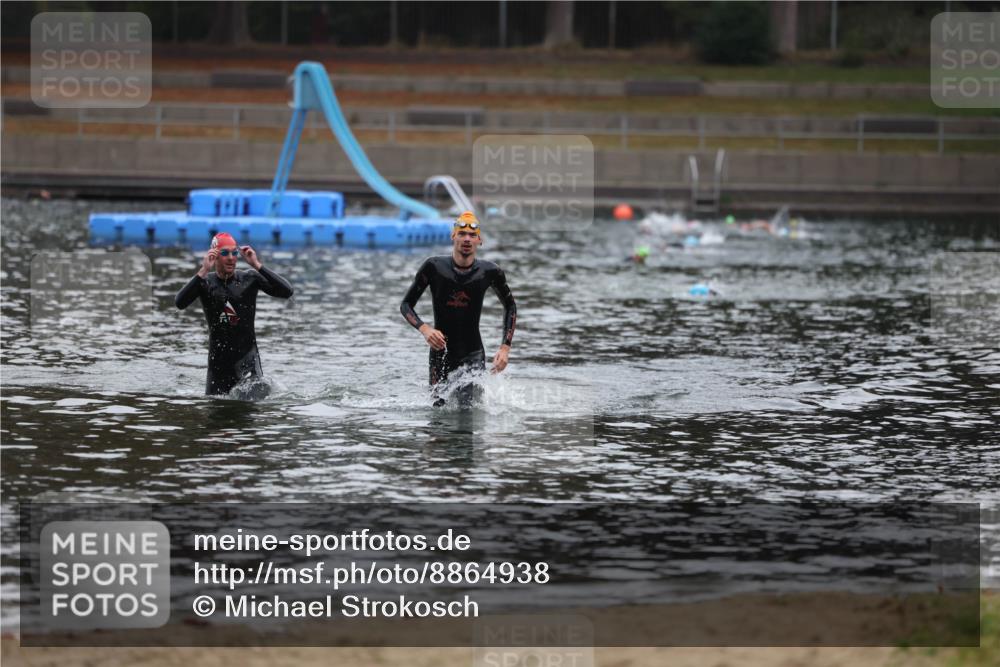 14.09.2025 - Stadtparktriathlon Michael Strokosch http://msf.ph/oto/8864938 14.09.2025 09:00:07 Schwimmen 405 meine-sportfotos.de