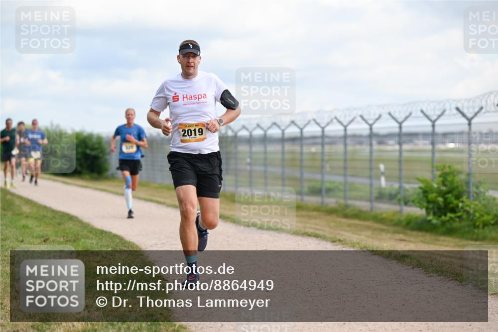 14.09.2025 - Airport Race Dr. Thomas Lammeyer http://msf.ph/oto/8864949 14.09.2025 12:05:13 Laufen 398, 2019 meine-sportfotos.de