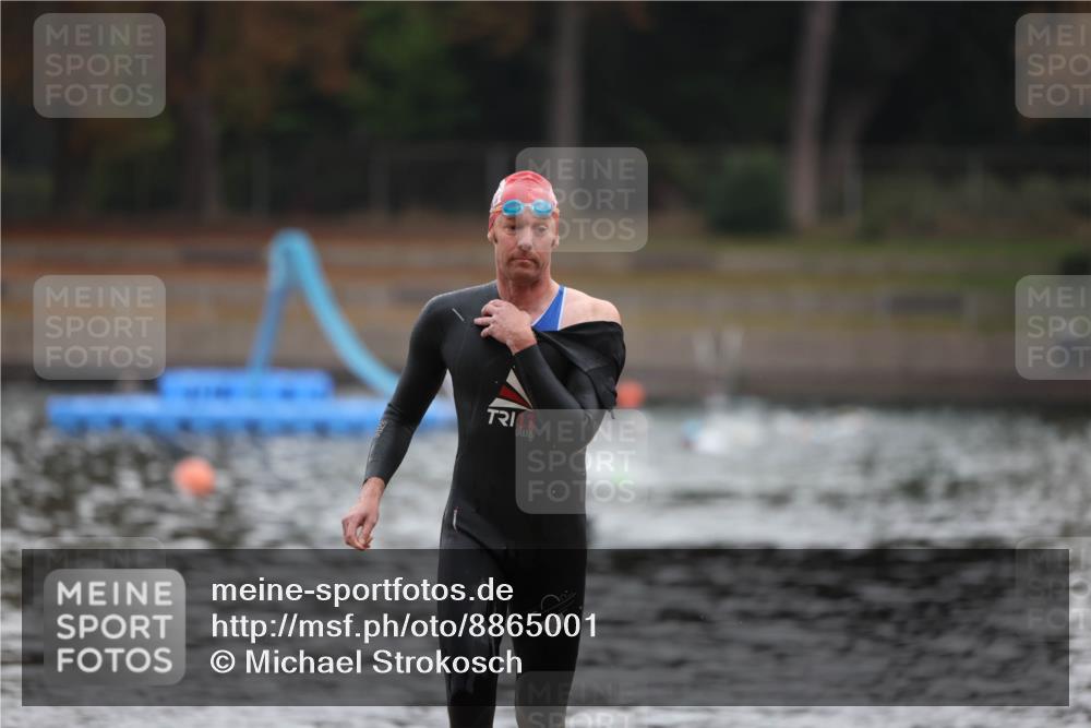14.09.2025 - Stadtparktriathlon Michael Strokosch http://msf.ph/oto/8865001 14.09.2025 09:00:22 Schwimmen 416 meine-sportfotos.de