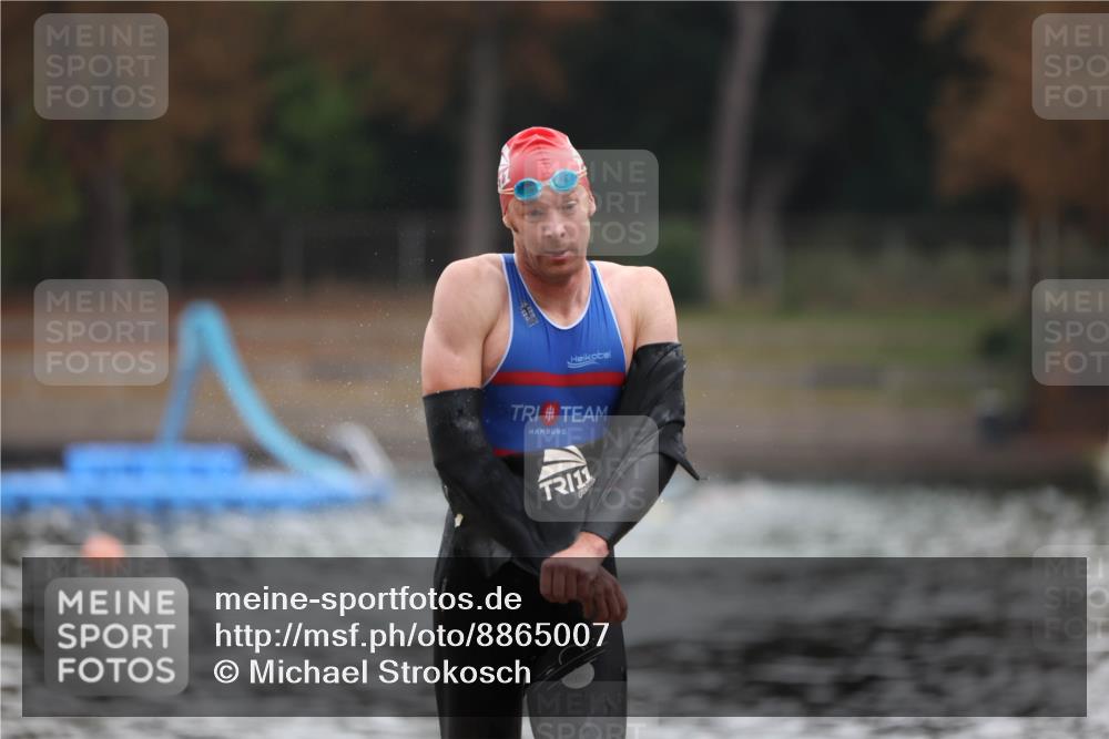 14.09.2025 - Stadtparktriathlon Michael Strokosch http://msf.ph/oto/8865007 14.09.2025 09:00:23 Schwimmen 416 meine-sportfotos.de