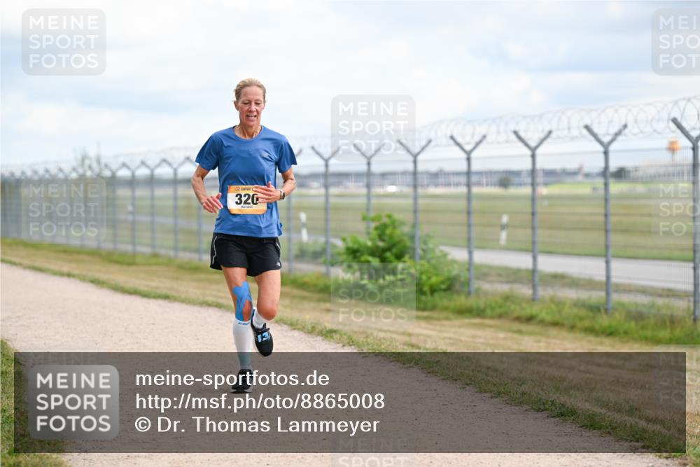 14.09.2025 - Airport Race Dr. Thomas Lammeyer http://msf.ph/oto/8865008 14.09.2025 12:05:17 Laufen 320 meine-sportfotos.de