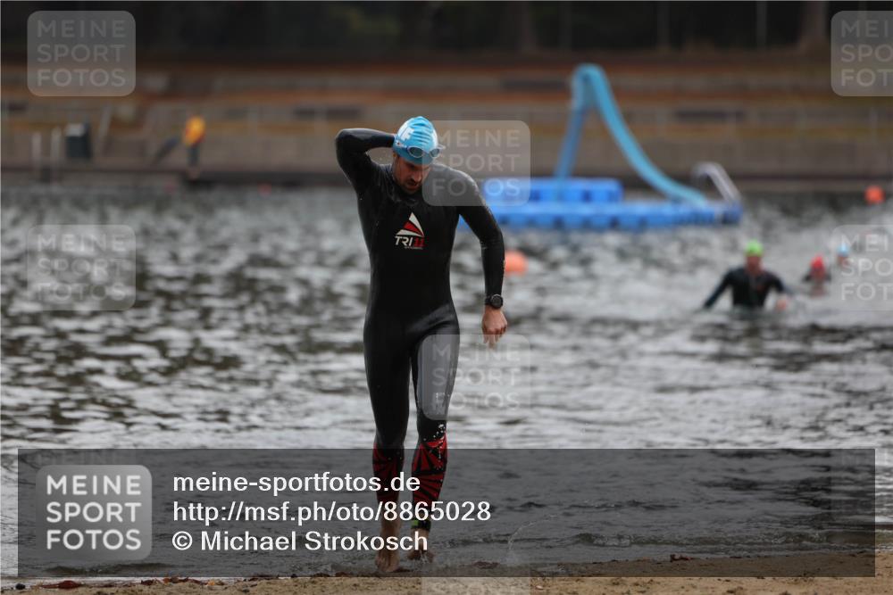 14.09.2025 - Stadtparktriathlon Michael Strokosch http://msf.ph/oto/8865028 14.09.2025 09:00:38 Schwimmen 435 meine-sportfotos.de