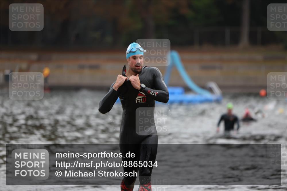 14.09.2025 - Stadtparktriathlon Michael Strokosch http://msf.ph/oto/8865034 14.09.2025 09:00:40 Schwimmen 435 meine-sportfotos.de