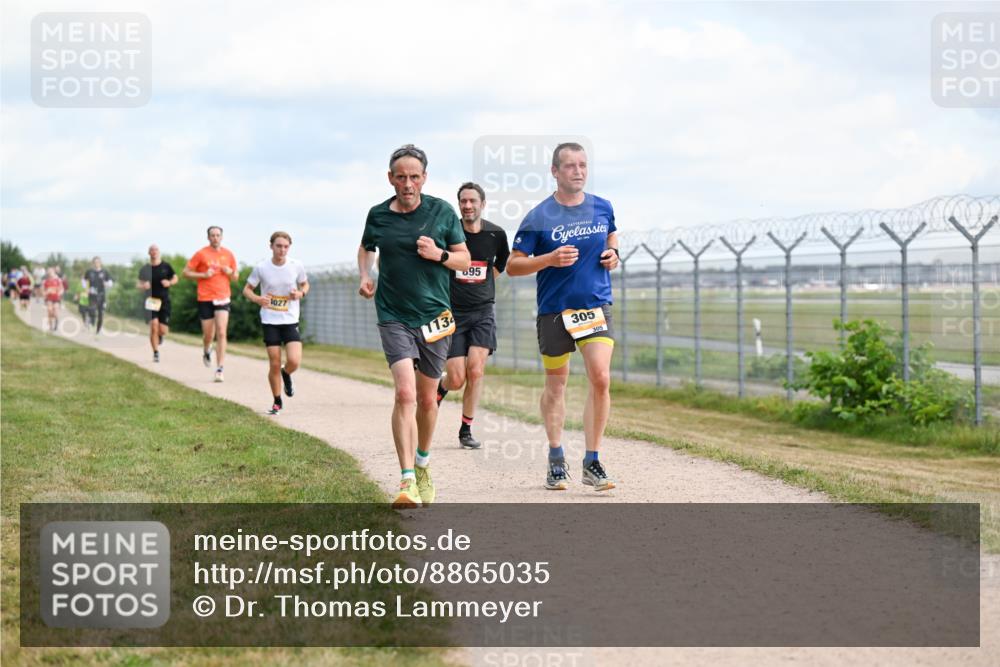 14.09.2025 - Airport Race Dr. Thomas Lammeyer http://msf.ph/oto/8865035 14.09.2025 12:05:21 Laufen 1027, 1134, 95, 305, 305 meine-sportfotos.de