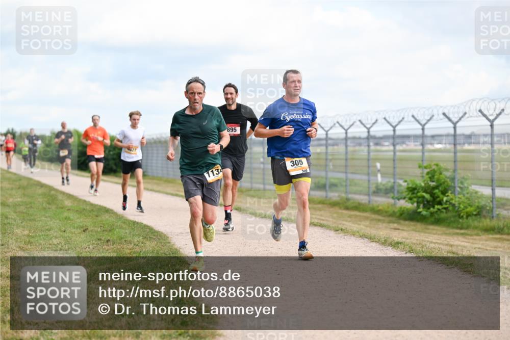 14.09.2025 - Airport Race Dr. Thomas Lammeyer http://msf.ph/oto/8865038 14.09.2025 12:05:22 Laufen 895, 1134, 305, 305 meine-sportfotos.de