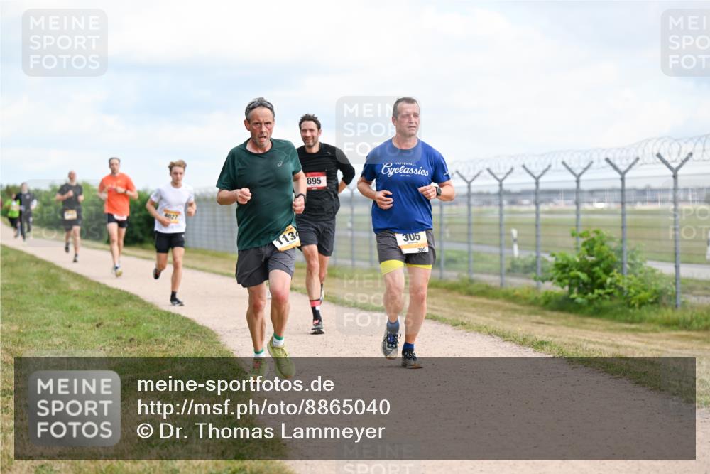 14.09.2025 - Airport Race Dr. Thomas Lammeyer http://msf.ph/oto/8865040 14.09.2025 12:05:22 Laufen 4027, 895, 113, 305, 305 meine-sportfotos.de