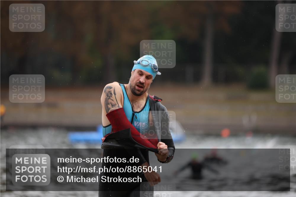 14.09.2025 - Stadtparktriathlon Michael Strokosch http://msf.ph/oto/8865041 14.09.2025 09:00:41 Schwimmen 435 meine-sportfotos.de