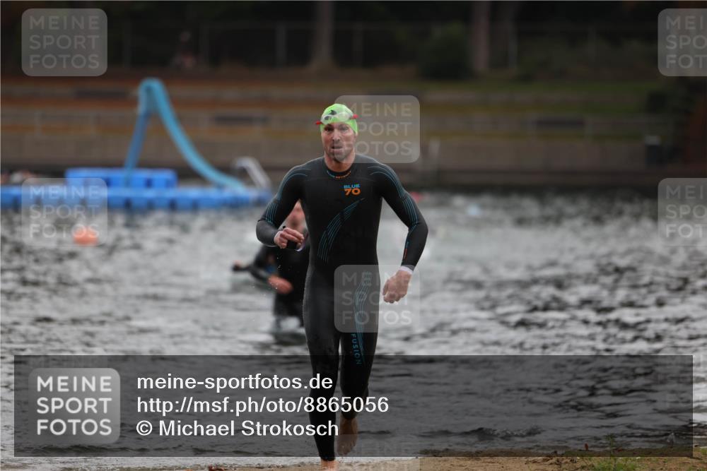 14.09.2025 - Stadtparktriathlon Michael Strokosch http://msf.ph/oto/8865056 14.09.2025 09:00:56 Schwimmen 394, 408 meine-sportfotos.de