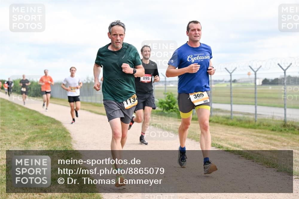 14.09.2025 - Airport Race Dr. Thomas Lammeyer http://msf.ph/oto/8865079 14.09.2025 12:05:24 Laufen 113, 895, 305, 305 meine-sportfotos.de
