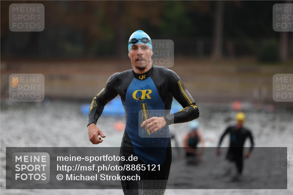 14.09.2025 - Stadtparktriathlon Michael Strokosch http://msf.ph/oto/8865121 14.09.2025 09:01:14 Schwimmen 403, 431, 436 meine-sportfotos.de