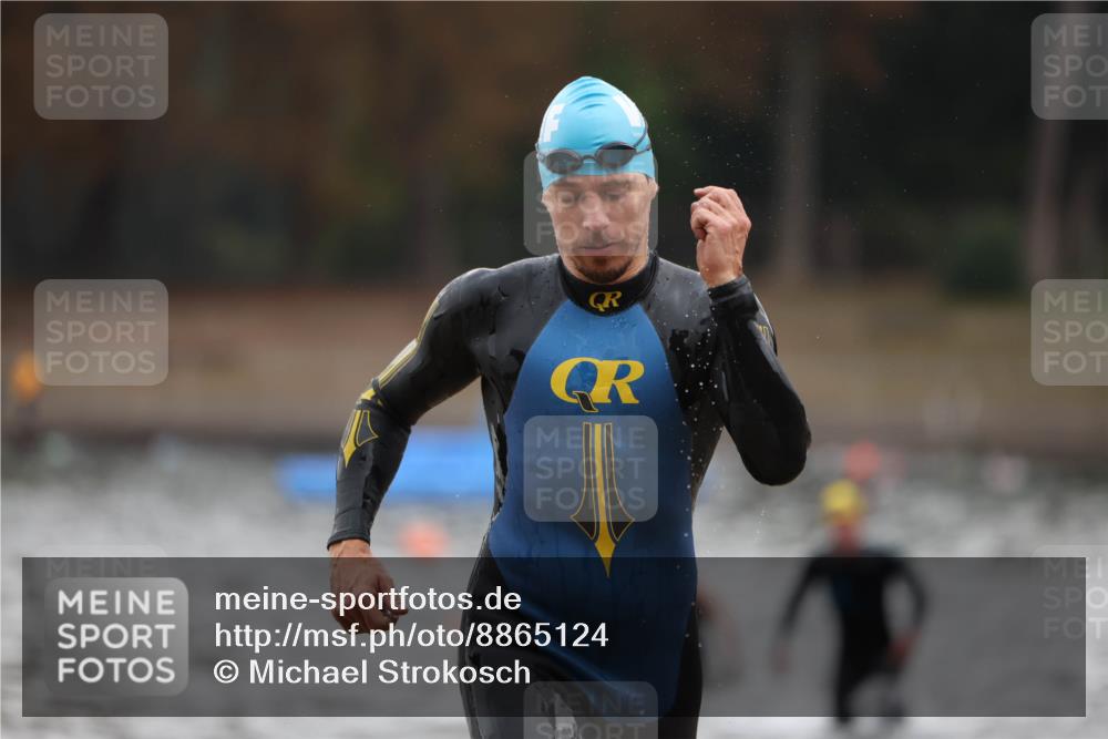 14.09.2025 - Stadtparktriathlon Michael Strokosch http://msf.ph/oto/8865124 14.09.2025 09:01:14 Schwimmen 403, 431, 436 meine-sportfotos.de