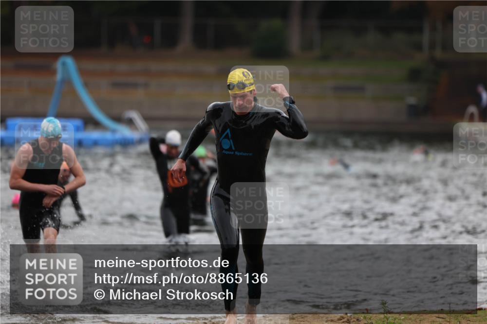 14.09.2025 - Stadtparktriathlon Michael Strokosch http://msf.ph/oto/8865136 14.09.2025 09:01:20 Schwimmen 386, 403, 412, 436 meine-sportfotos.de