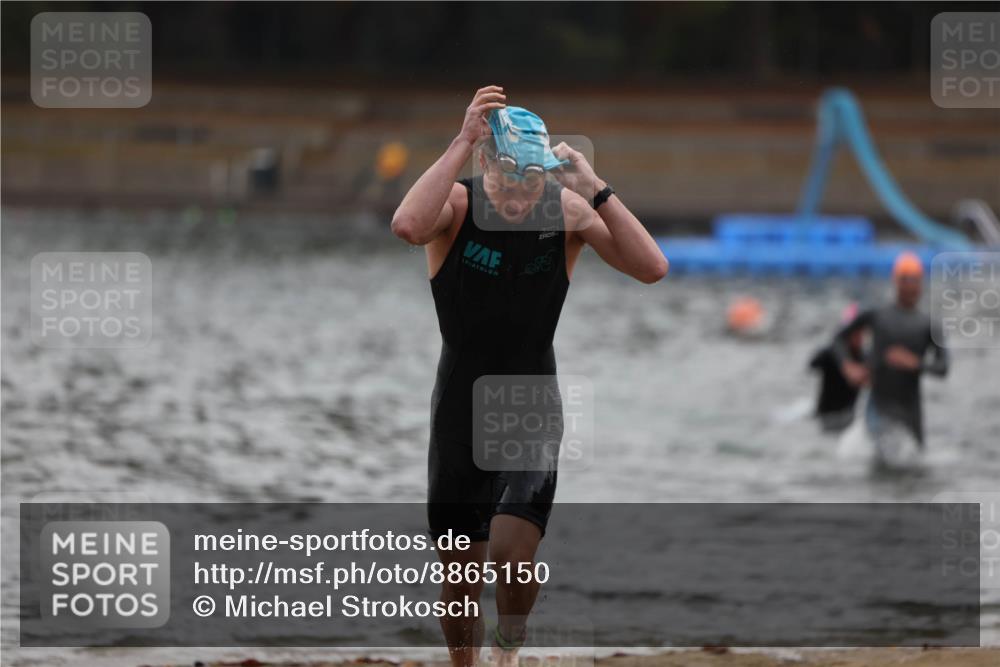 14.09.2025 - Stadtparktriathlon Michael Strokosch http://msf.ph/oto/8865150 14.09.2025 09:01:23 Schwimmen 386, 403, 412, 436 meine-sportfotos.de