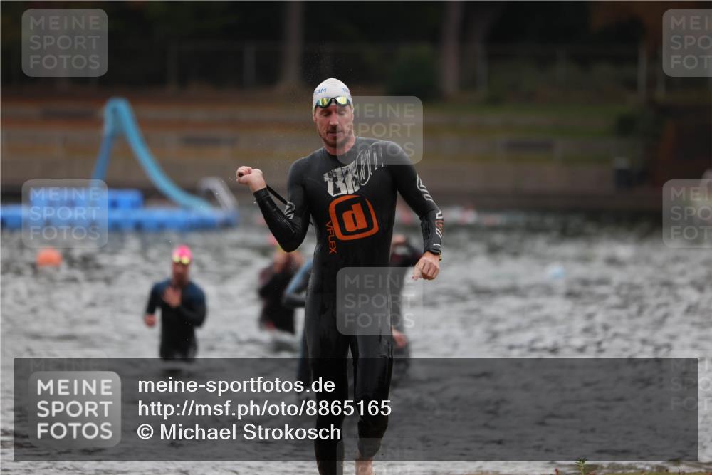 14.09.2025 - Stadtparktriathlon Michael Strokosch http://msf.ph/oto/8865165 14.09.2025 09:01:27 Schwimmen 386, 402, 403, 412, 436 meine-sportfotos.de