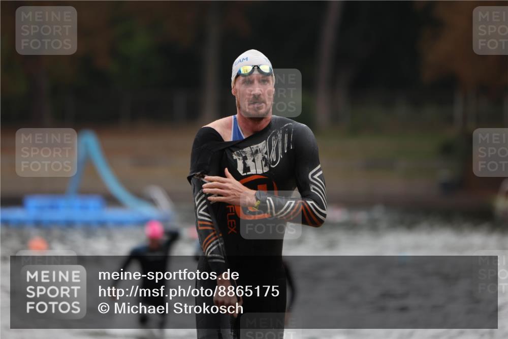 14.09.2025 - Stadtparktriathlon Michael Strokosch http://msf.ph/oto/8865175 14.09.2025 09:01:28 Schwimmen 386, 402, 404, 412, 422 meine-sportfotos.de