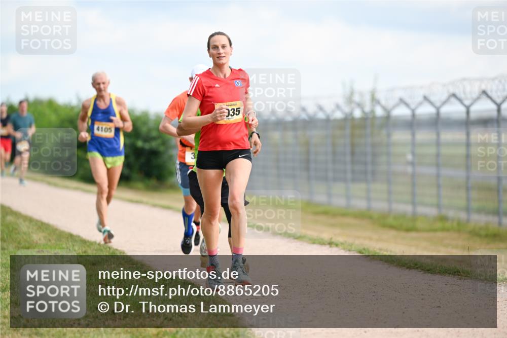 14.09.2025 - Airport Race Dr. Thomas Lammeyer http://msf.ph/oto/8865205 14.09.2025 12:05:37 Laufen 4105, 3, 35 meine-sportfotos.de