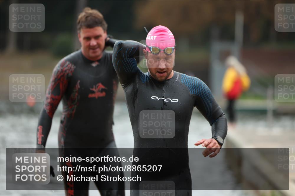 14.09.2025 - Stadtparktriathlon Michael Strokosch http://msf.ph/oto/8865207 14.09.2025 09:01:40 Schwimmen 402, 404, 422 meine-sportfotos.de