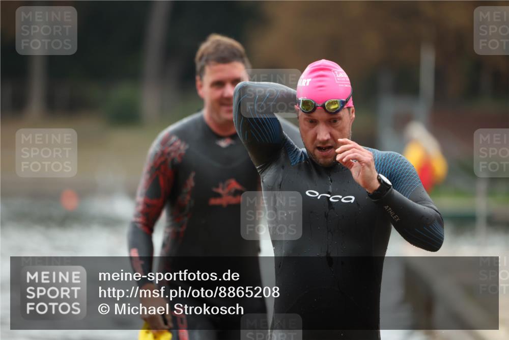 14.09.2025 - Stadtparktriathlon Michael Strokosch http://msf.ph/oto/8865208 14.09.2025 09:01:40 Schwimmen 402, 404, 422 meine-sportfotos.de