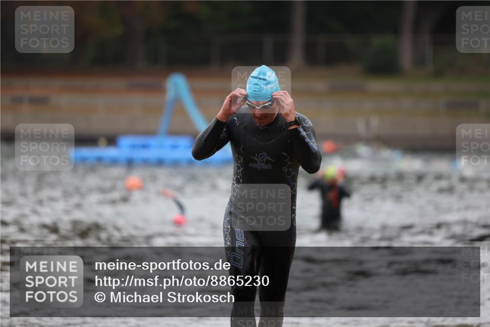 14.09.2025 - Stadtparktriathlon Michael Strokosch http://msf.ph/oto/8865230 14.09.2025 09:02:01 Schwimmen 397 meine-sportfotos.de