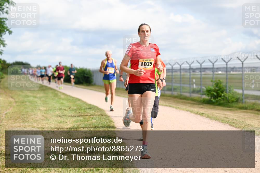 14.09.2025 - Airport Race Dr. Thomas Lammeyer http://msf.ph/oto/8865273 14.09.2025 12:05:41 Laufen 1035 meine-sportfotos.de