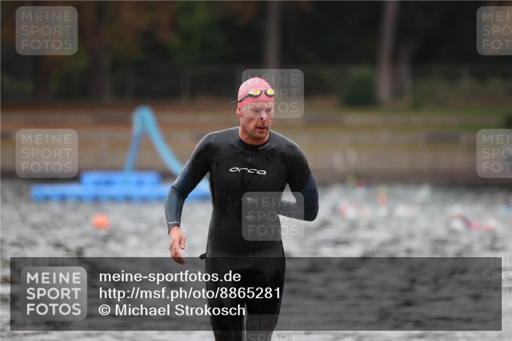 14.09.2025 - Stadtparktriathlon Michael Strokosch http://msf.ph/oto/8865281 14.09.2025 09:02:20 Schwimmen 380, 419 meine-sportfotos.de