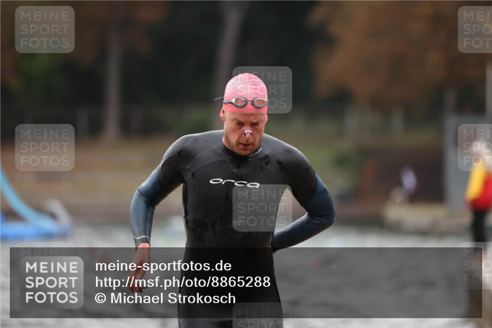 14.09.2025 - Stadtparktriathlon Michael Strokosch http://msf.ph/oto/8865288 14.09.2025 09:02:22 Schwimmen 380, 419 meine-sportfotos.de