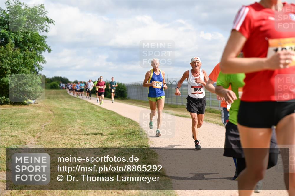 14.09.2025 - Airport Race Dr. Thomas Lammeyer http://msf.ph/oto/8865292 14.09.2025 12:05:42 Laufen 105, 868 meine-sportfotos.de