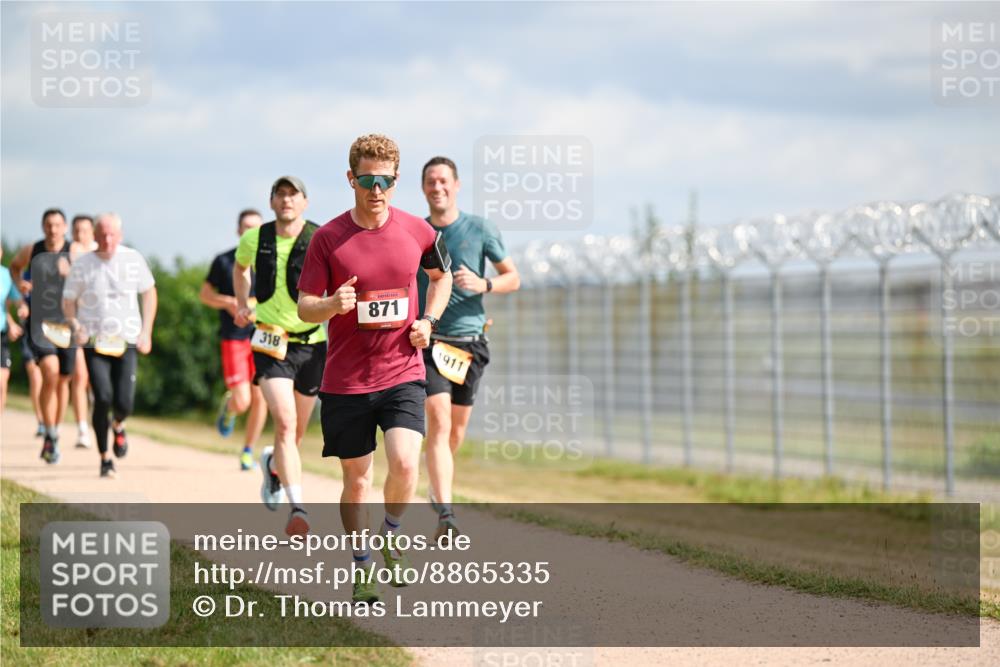 14.09.2025 - Airport Race Dr. Thomas Lammeyer http://msf.ph/oto/8865335 14.09.2025 12:05:46 Laufen 318, 871, 1911 meine-sportfotos.de