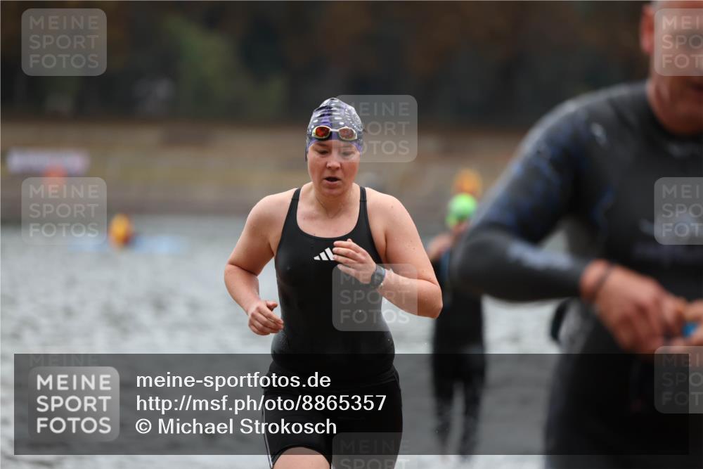 14.09.2025 - Stadtparktriathlon Michael Strokosch http://msf.ph/oto/8865357 14.09.2025 09:03:13 Schwimmen 382, 389, 392, 400, 410, 418, 430, 437 meine-sportfotos.de