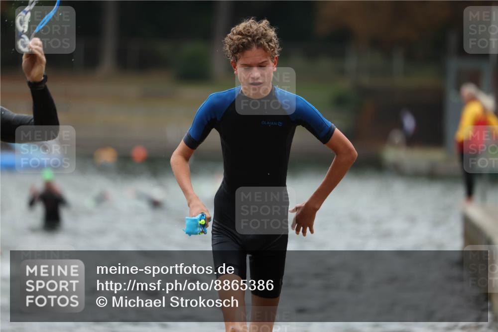 14.09.2025 - Stadtparktriathlon Michael Strokosch http://msf.ph/oto/8865386 14.09.2025 09:03:23 Schwimmen 387, 389, 430, 434, 437 meine-sportfotos.de